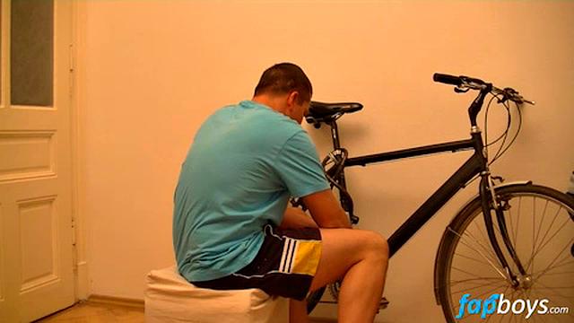 Horny Tomm Masturbates with Pleasure - Tomm