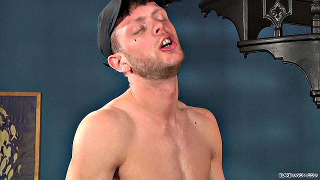 Aron Bangs Dwayne Once More! - Arom Bain & Dwayne Pipes