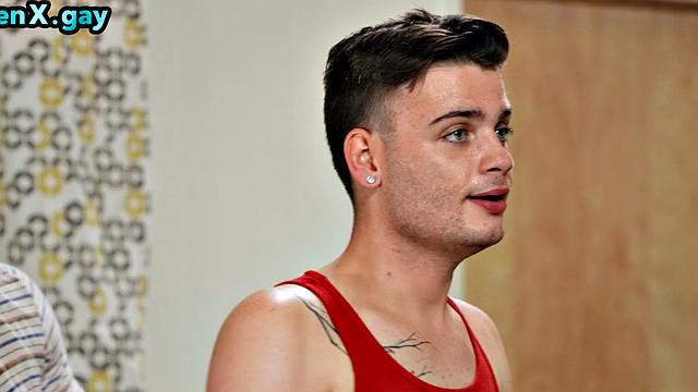 21yo twink deepthroats muscular BFF in kitchen before analfuck