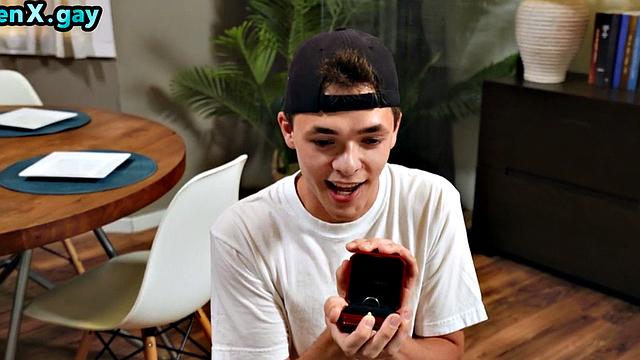 21yo twink deepthroats muscular BFF in kitchen before analfuck