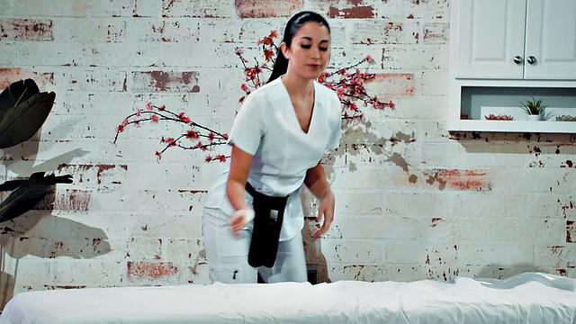 ALL GIRL MASSAGE - Sexy MILF Sophia West Gets A Hot Massage By Cute Masseuse Alex Coal