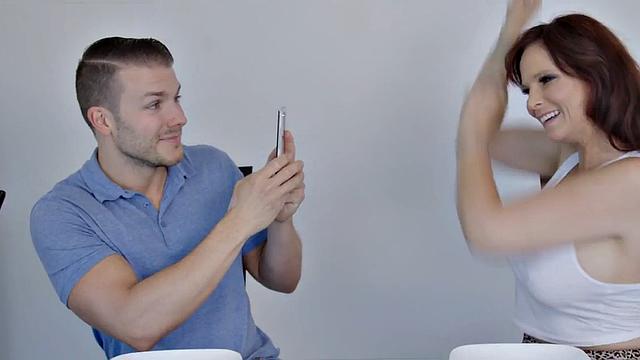 Stunning bigtitted GILF is ready for doggystyle