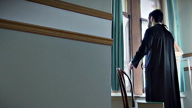 Beauty And The Deacon E1