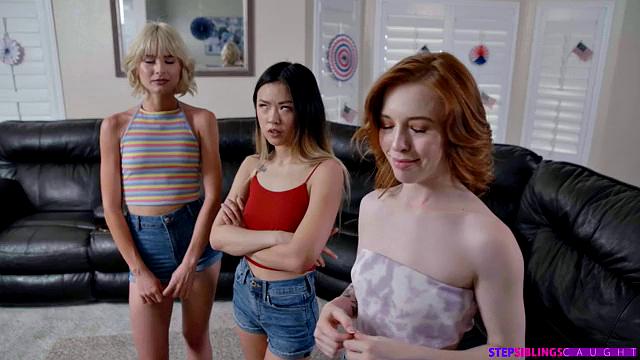 Take Your Fun Sized Sister And Friends To The Amusement Park For Fourth Of July - S17:E8