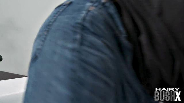 Cockhungry babe pussypounded hard