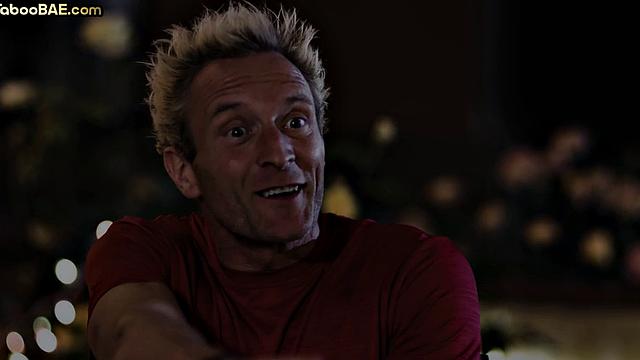 Stunning 21yo babe pussypounded while sucking in 3some