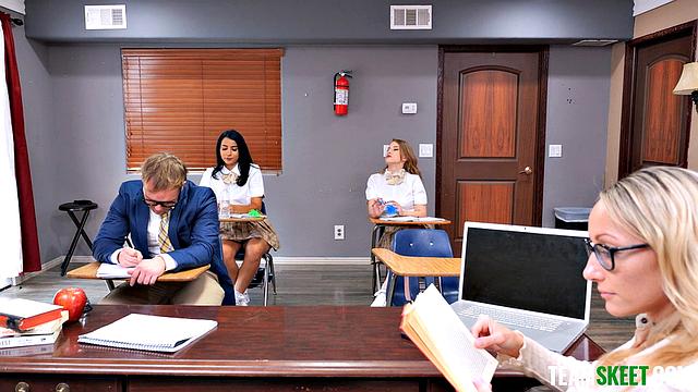 шалавы издеваются над ботаном, пока его хуй не ставит всех на место