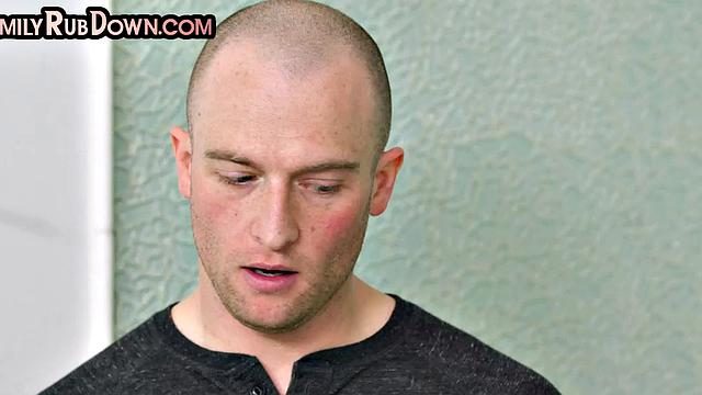 Petite stepsis gets pounded by stepbro after showering