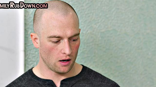 Petite stepsis gets pounded by stepbro after showering