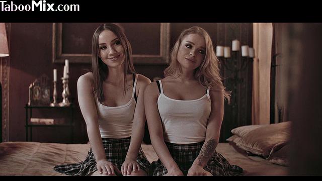 High-class lesbians scissoring with baes