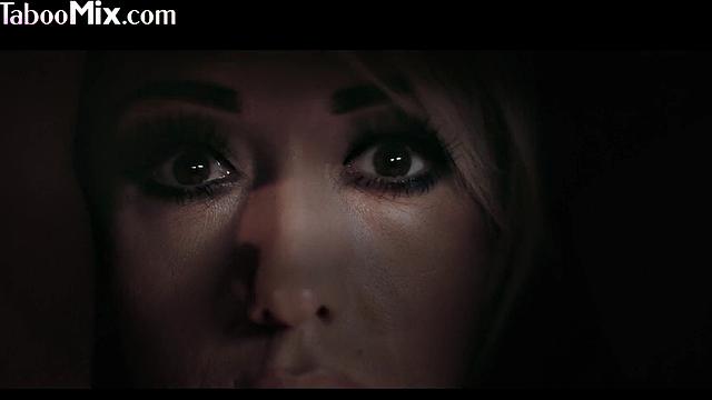 High-class lesbians scissoring with baes