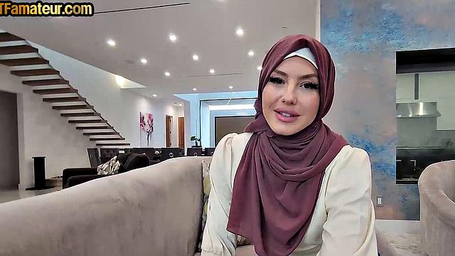 арабская любительница отсасывает и получает по пизде в pov