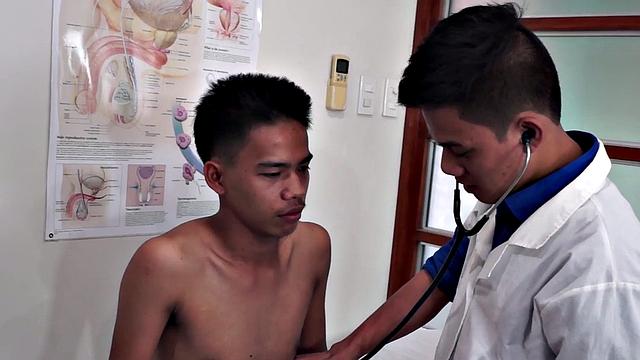 Orient doctor gets sucked by 21yo patient