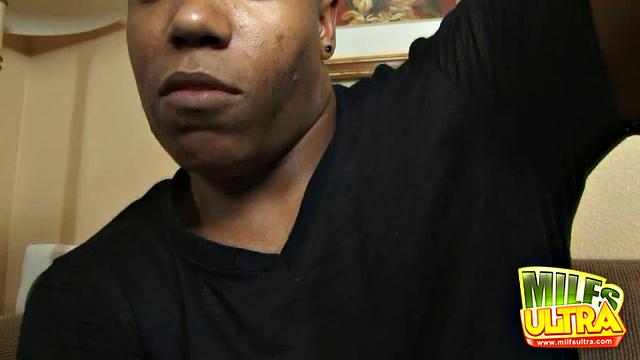 MILF Sasha Gold Screws Black Guy