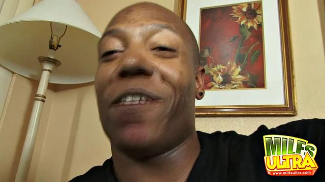 MILF Sasha Gold Screws Black Guy