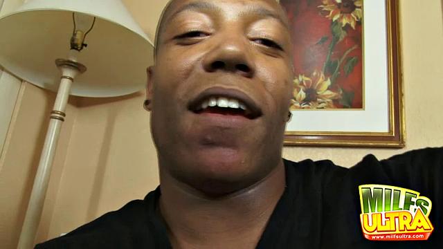 MILF Sasha Gold Screws Black Guy