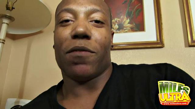 MILF Sasha Gold Screws Black Guy