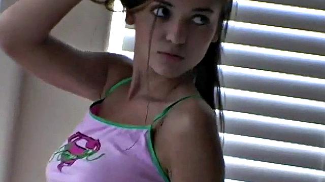 Teen models for us in close up