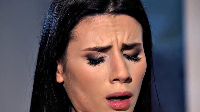 Cutie babe analbanged in doggy by BF