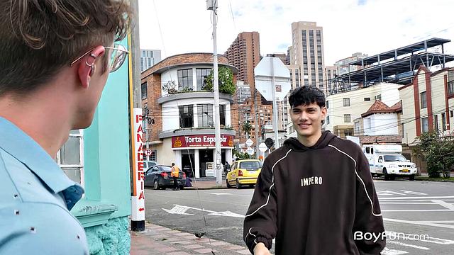 Skinny and Valentin Meunier Get it On