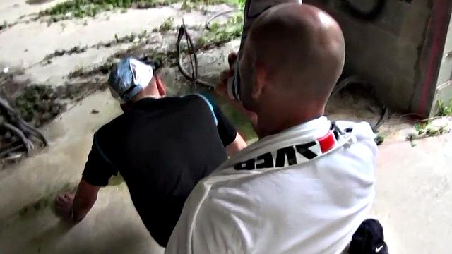 Sneakers fetish bottom fucked by inked outdoor