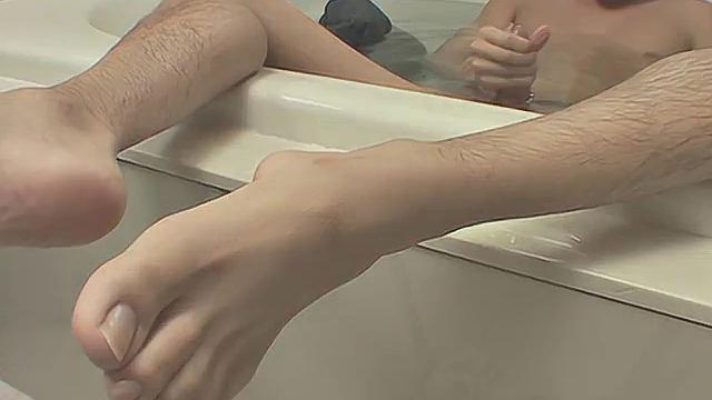 Blasting in the Bathtub with Ash - Ash
