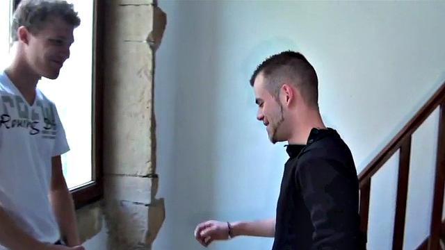 Amateur tattooed stud fucked at home by BF