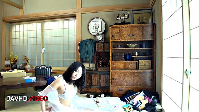 Passionate Asian goddess Ayumu Ishihara delivers Japanese blowjob bliss.