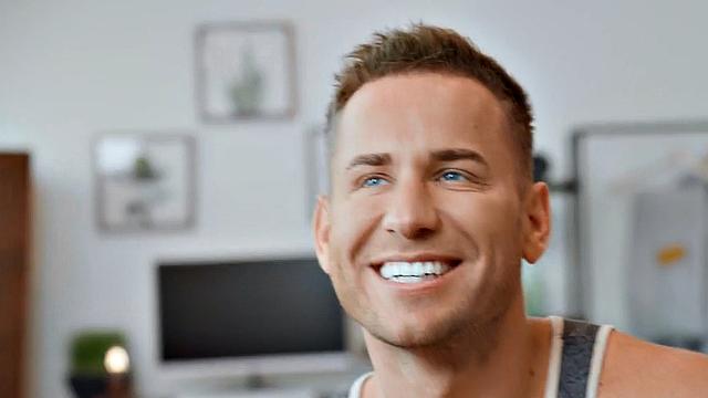 Eager guy masturbating in solo session