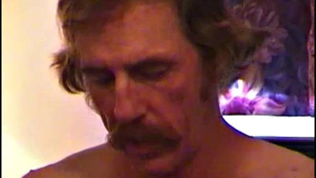 Reggie Gives Good Head