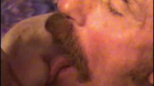 Reggie Gives Good Head