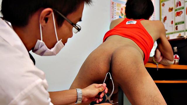 Asian doctor rimming and assfucking twink patient