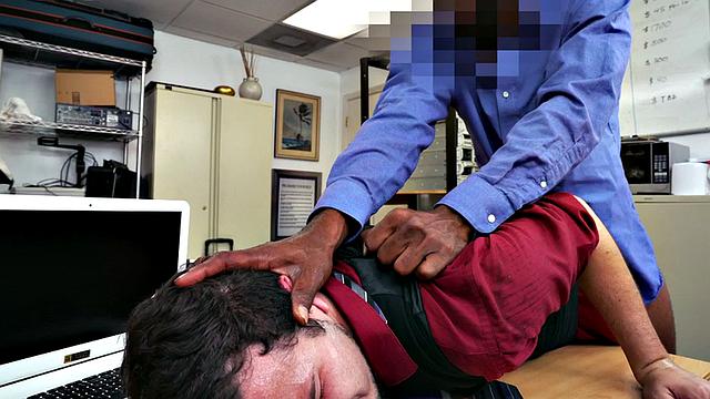 Ebony top bangs white crack of stud bottom in office