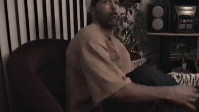 энрике, гетеро, а сосёт так, будто тренируется давно