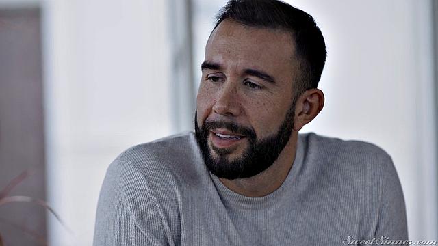 The Hot Wives 6 Scene 3 - Smokin' Lady