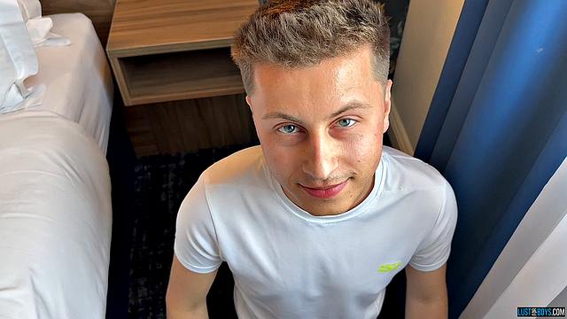 four hung men dominate and use jake worthy until he can't take any more