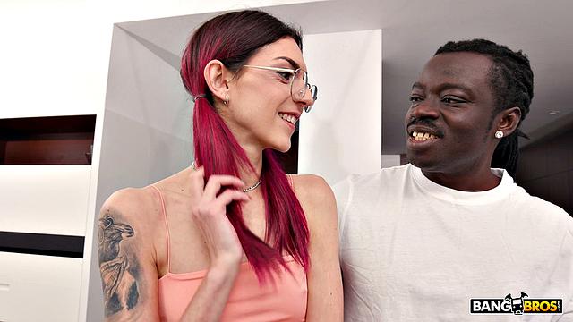 Threesome with a Frenchie!