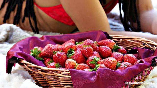 Lisa Ann Loves Girls 3: Scene 4