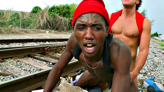 BWC nails BBC deep in doggystyle while she gags on his cock