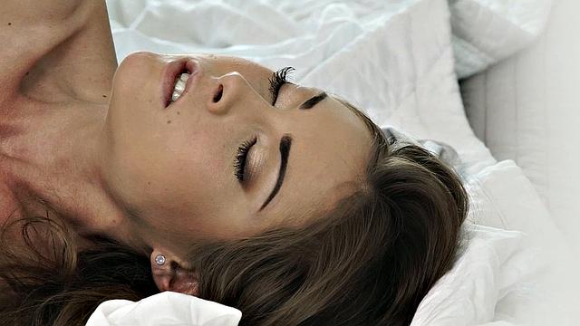 21 NATURALS - Smoking Hot Akira May Wants To Please Her Man By Fucking His Big Cock!