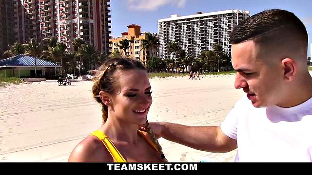 Muscled Babes Do It Furthermore