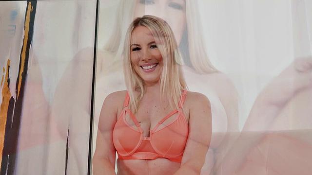 Throated - ROCKIN BLONDE Gives A Sloppy Blowjob And Gets FACE FUCKED