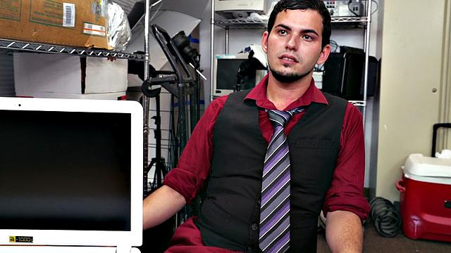 Black nympho fucked in anal by nasty fucker