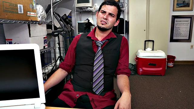 Black nympho fucked in anal by nasty fucker