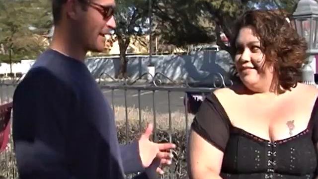 Chunky Layla Crawls For Cock