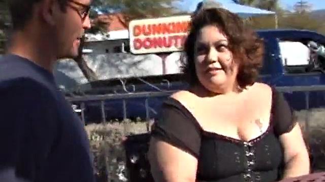 Chunky Layla Crawls For Cock