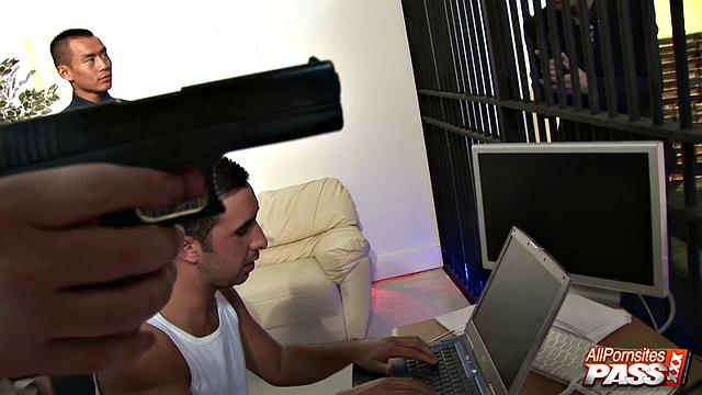 Bank heist turns into an orgy