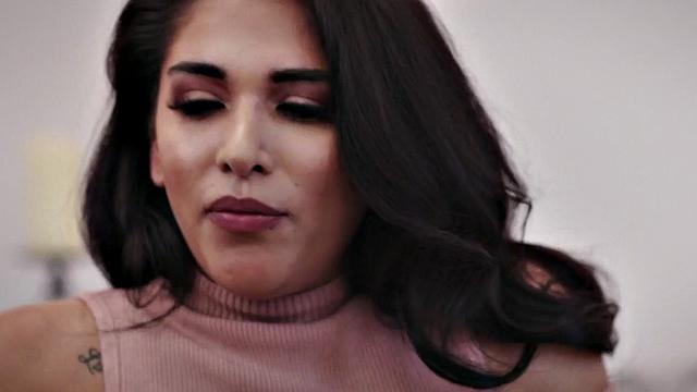 Curvy trans sucks bf before sex in erotic couple