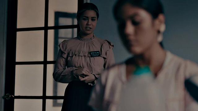 Asian enjoys passionate tribbing with her GF