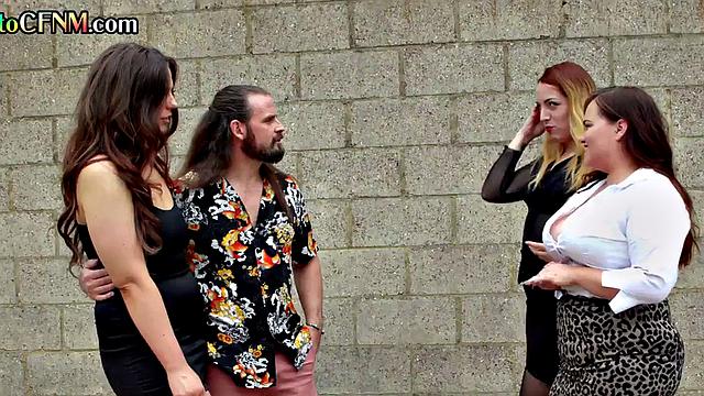 Amateur CFNM femdoms in stockings giving BJ to BFF